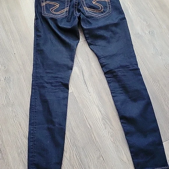 Jeans - Picture 4 of 5